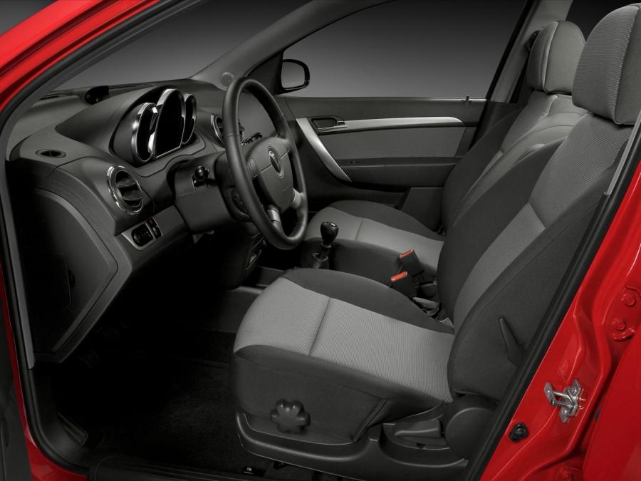  Pontiac G3 2008 года  (фото 2 из 23)